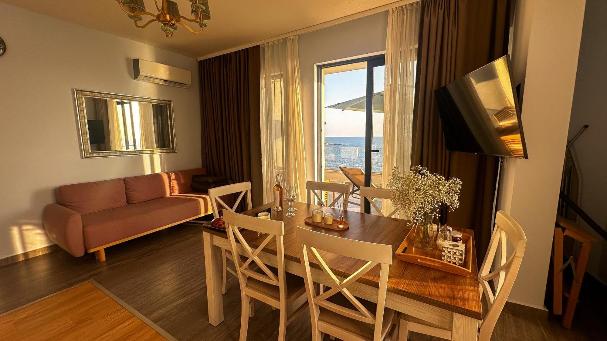 Lux Apartments Pinctada Dobra Voda Ngoại thất bức ảnh